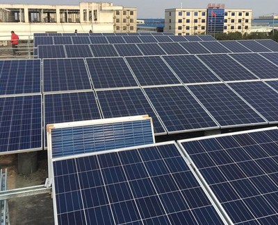 小型太陽(yáng)能發(fā)電廠 開啟綠色能源創(chuàng)業(yè)新篇章